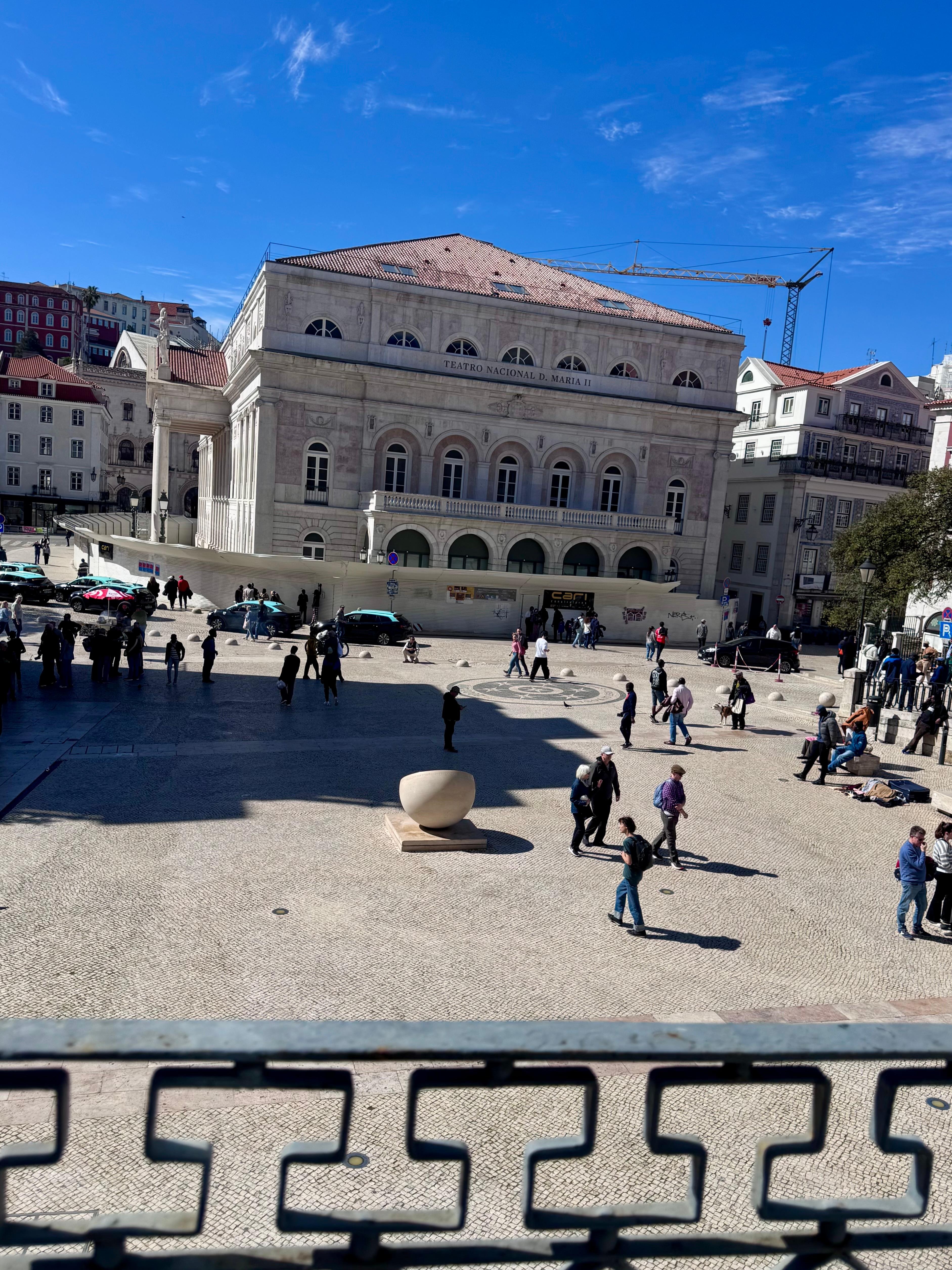 View from room, very central location and easy access to metro and local restaurants. 