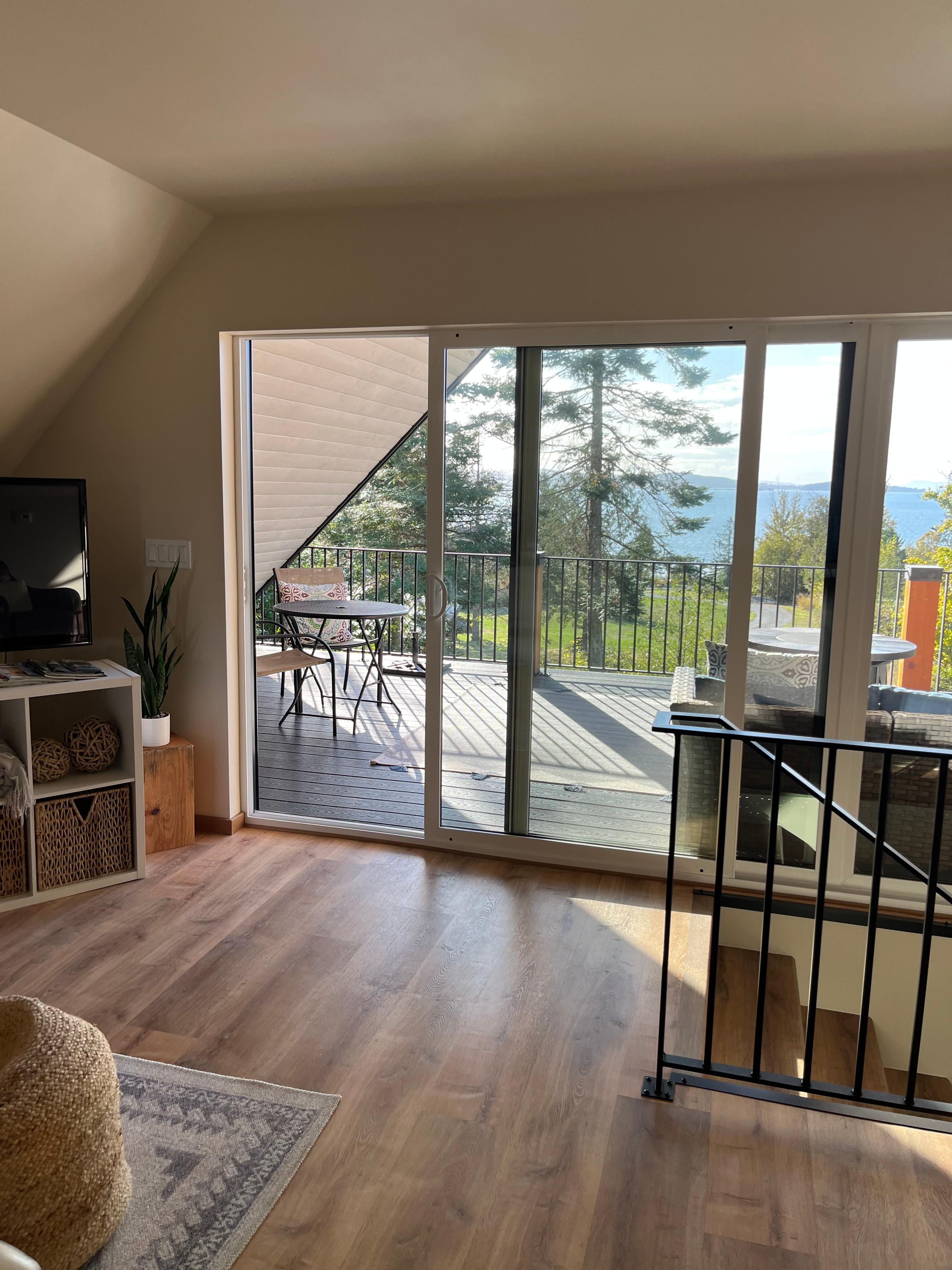 Well appointed furniture and cooking utensils 