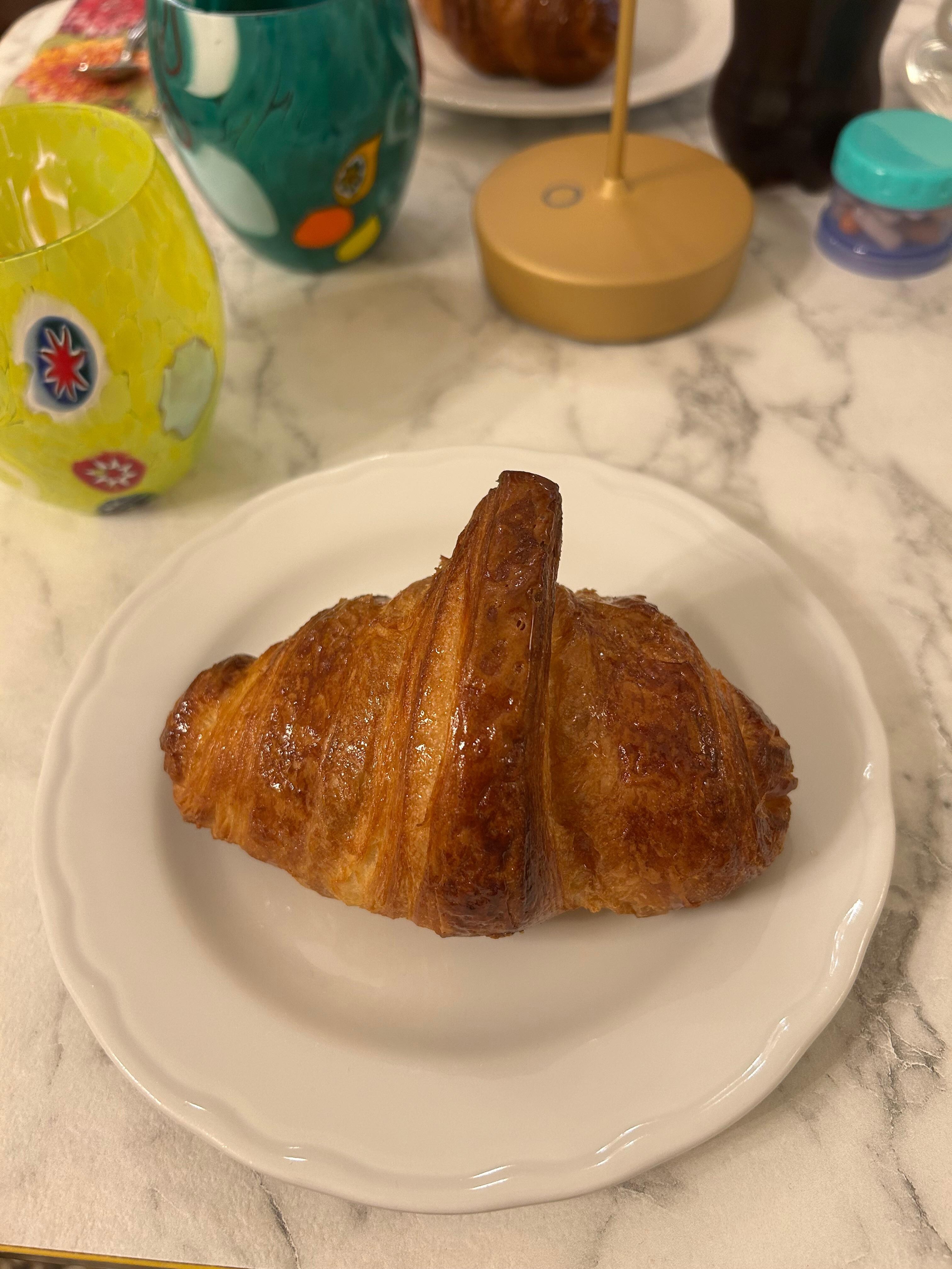 Breakfast croissant 