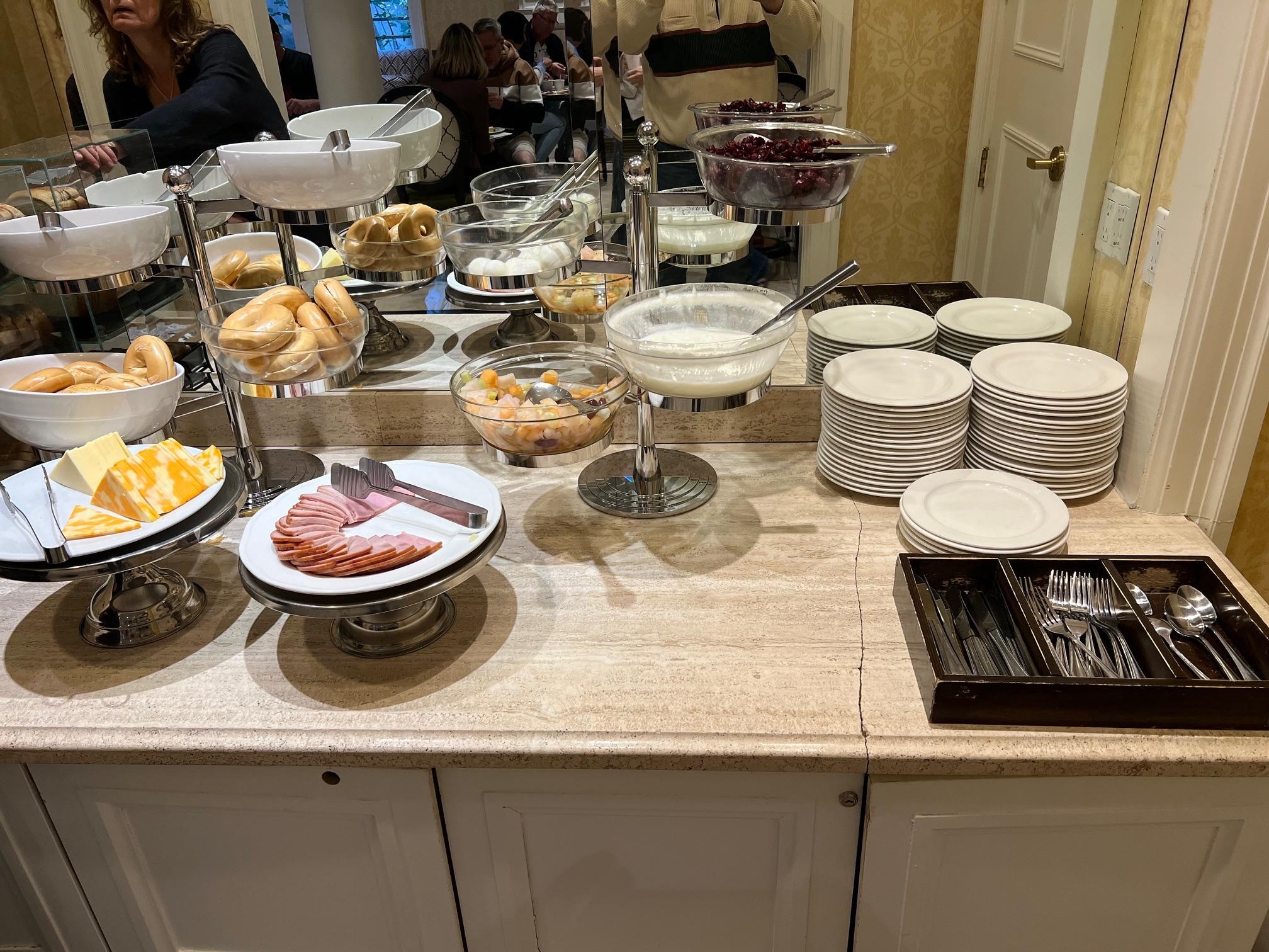 Medioclre breakfast offerings