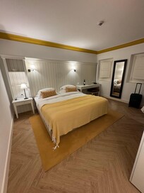 Cell 202...great room!