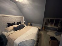 Huge King bed, super comfy.