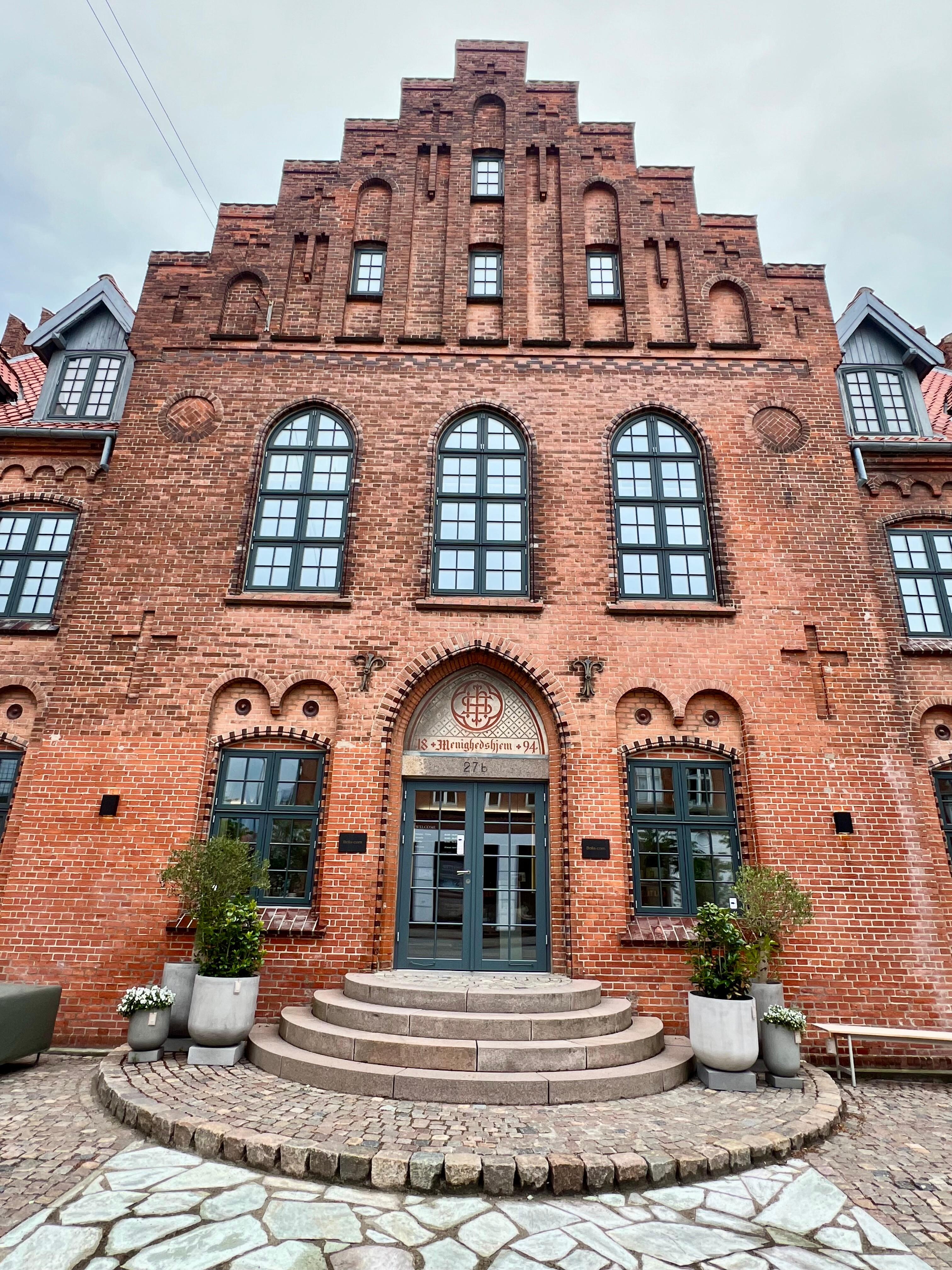 In the center of interesting Aalborg. All are close to the hotel 