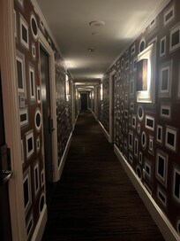 Hallway /Decor