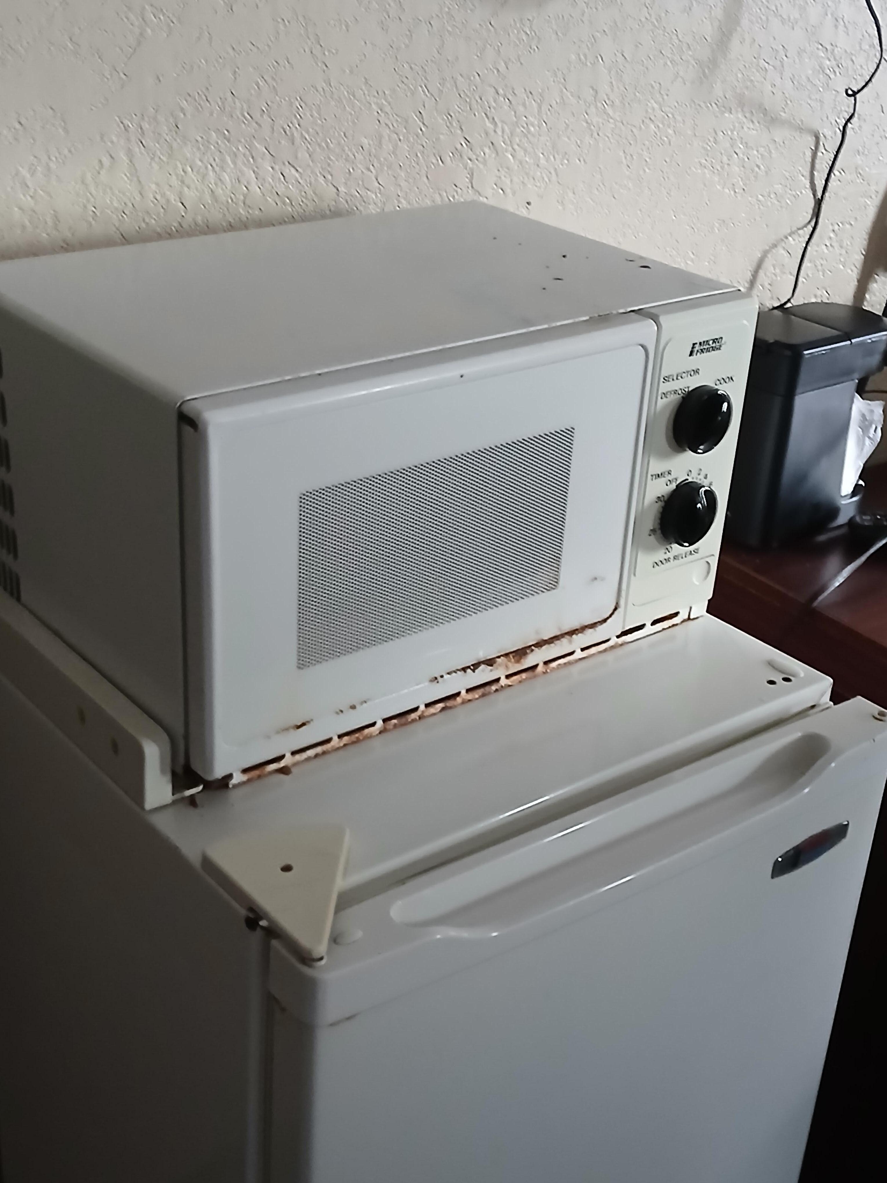 Microwave rusty