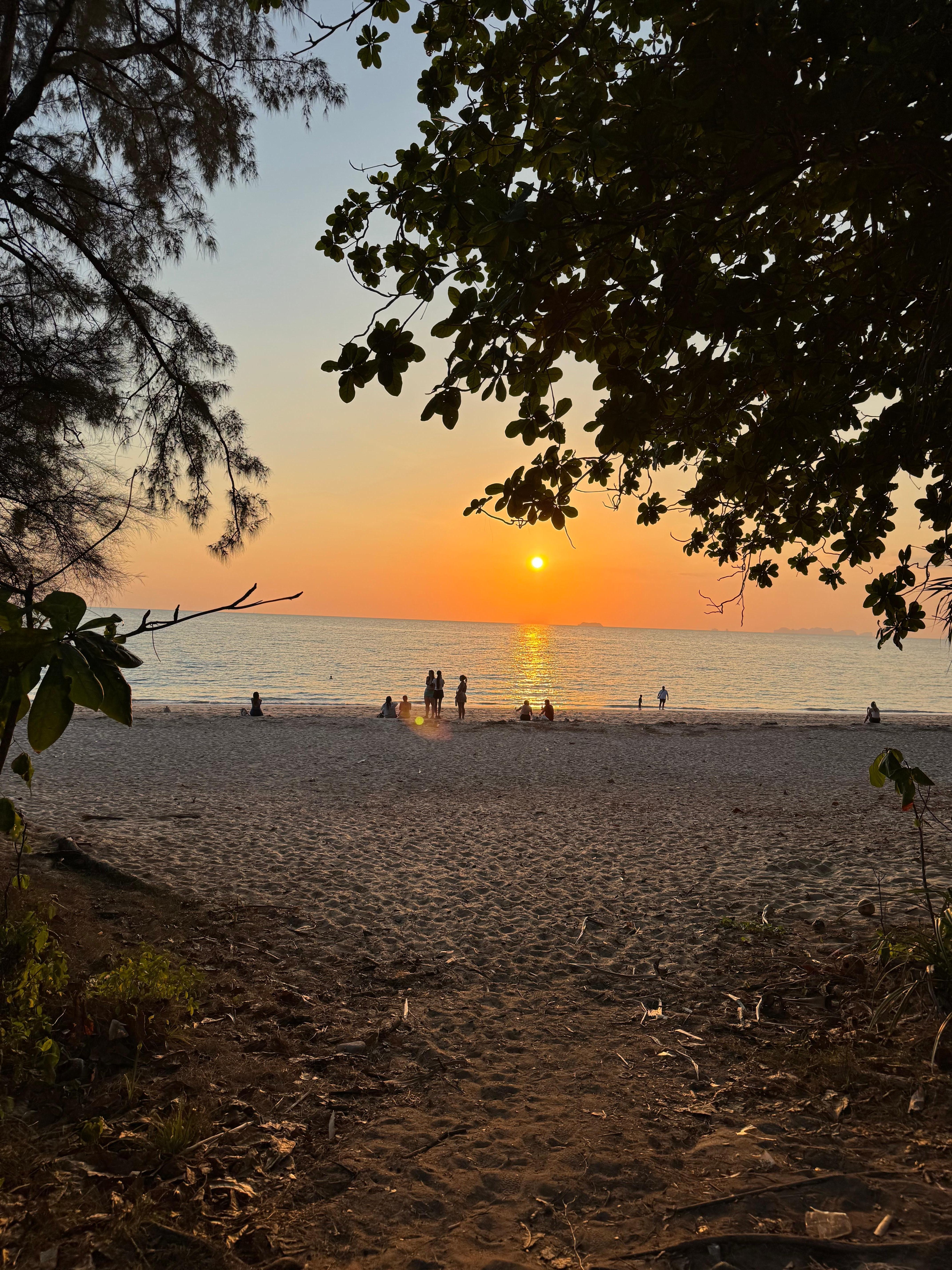 1 minute to the beach