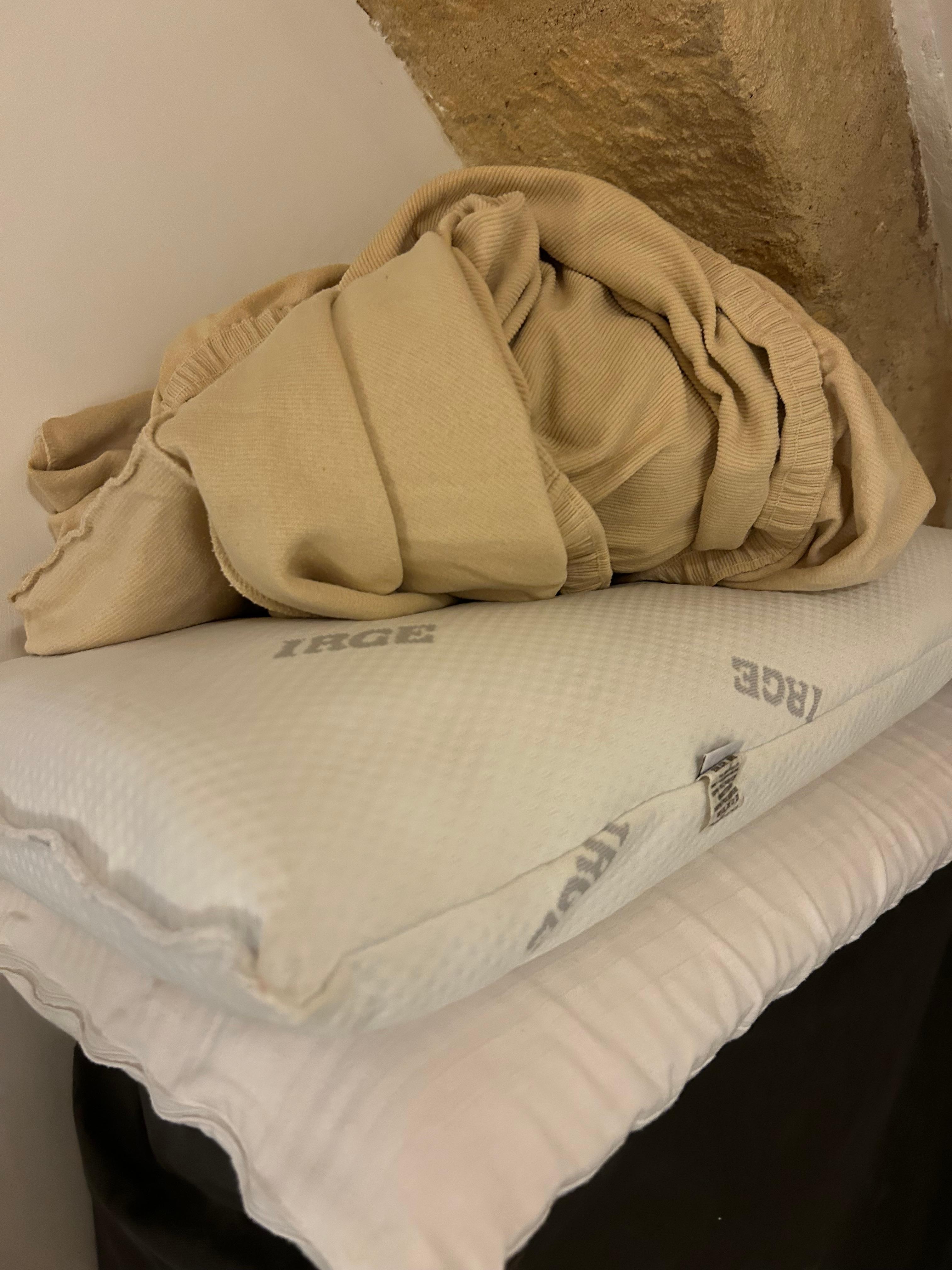 Bed cover in cabinet 