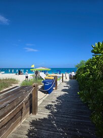 5 min walk to the beach.