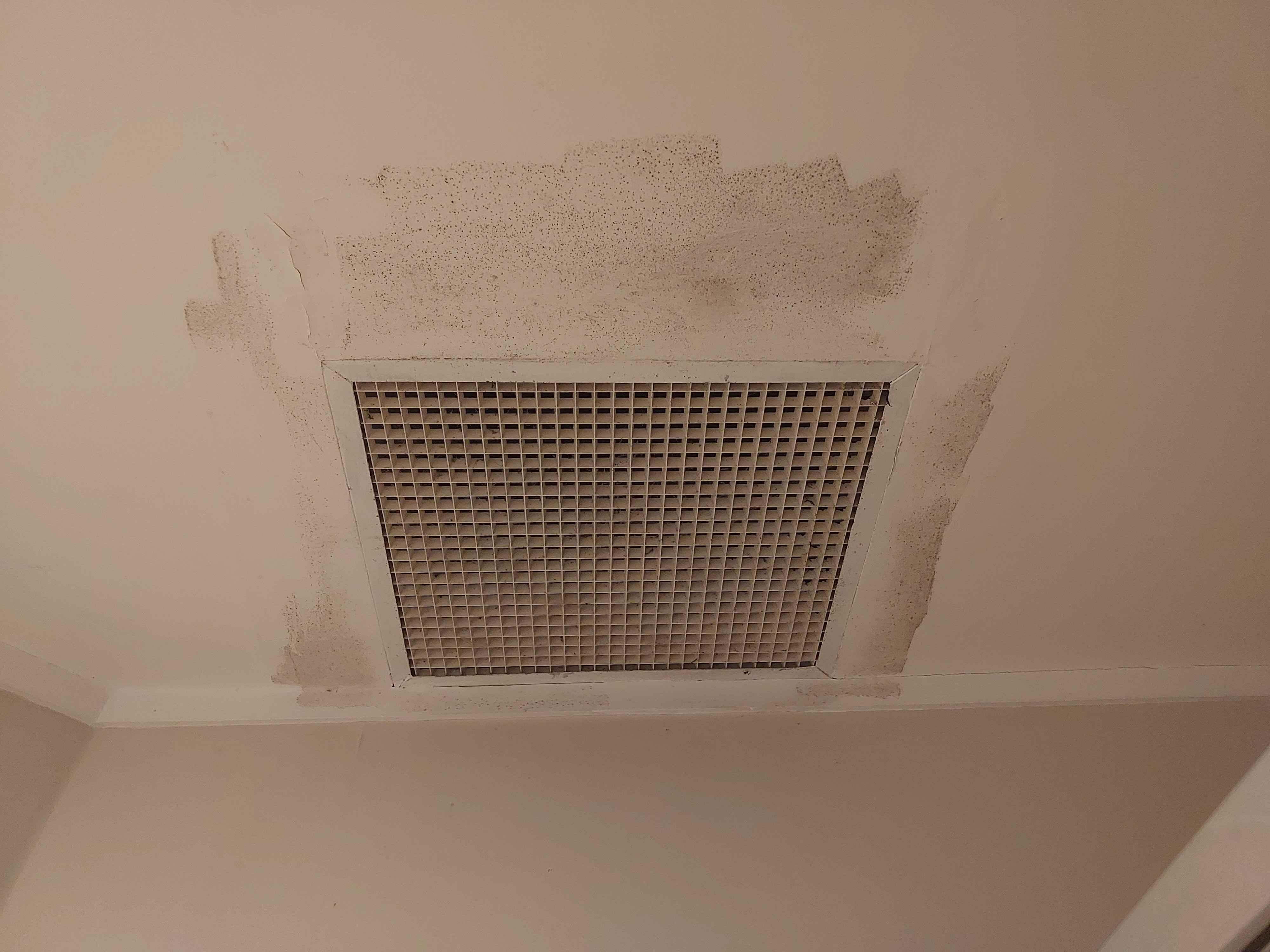 The 'vent' of the bathroom