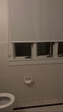 No extra toiletries. Poor restroom conditions.