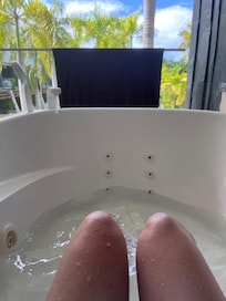 Little jetted tub on the balcony.