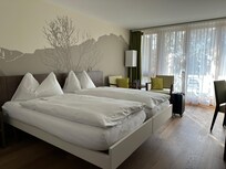 Double room bed