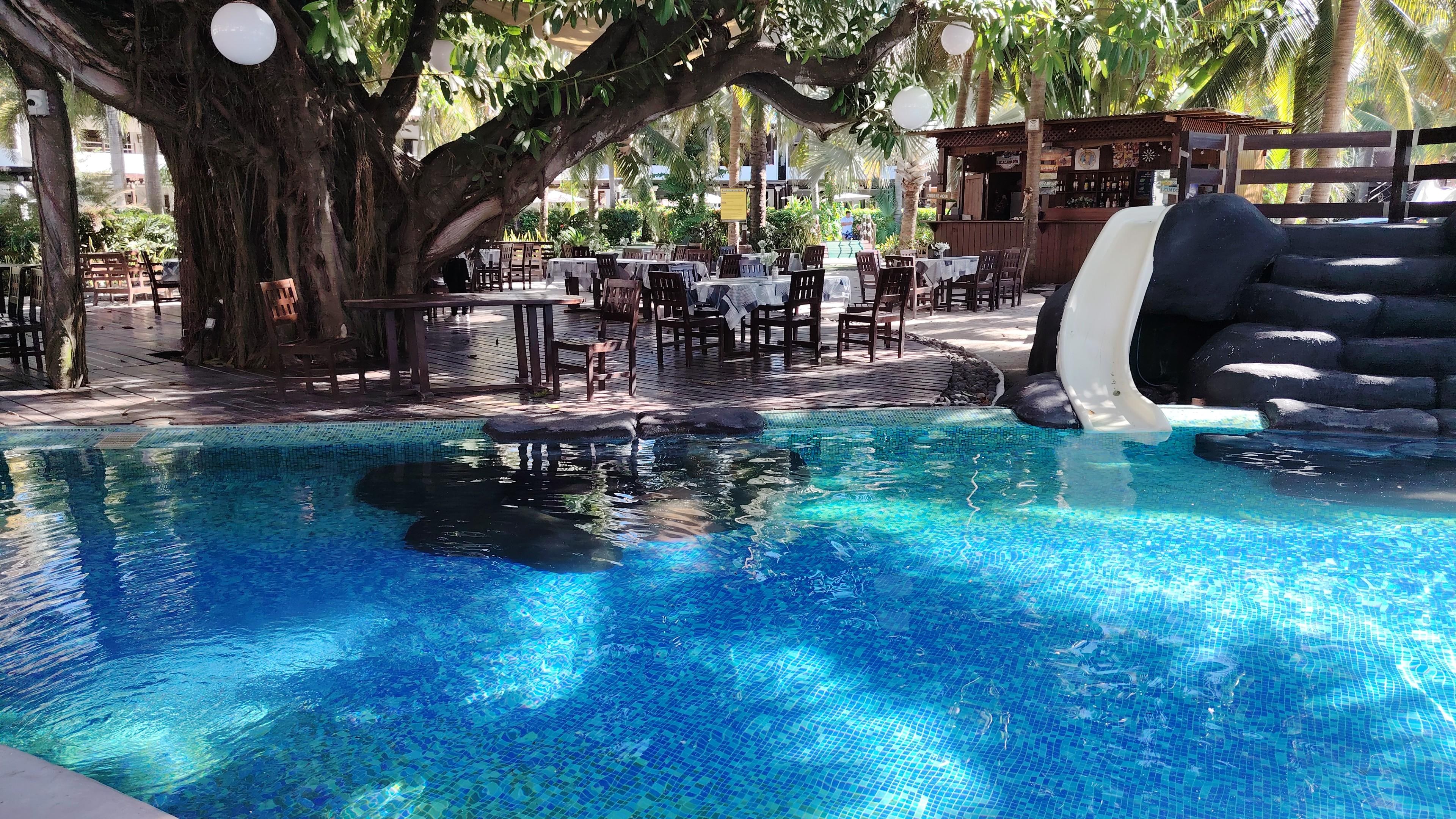 The communal pool frontside the villa