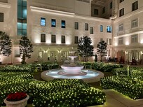 Outside the restaurants (the courtyard)