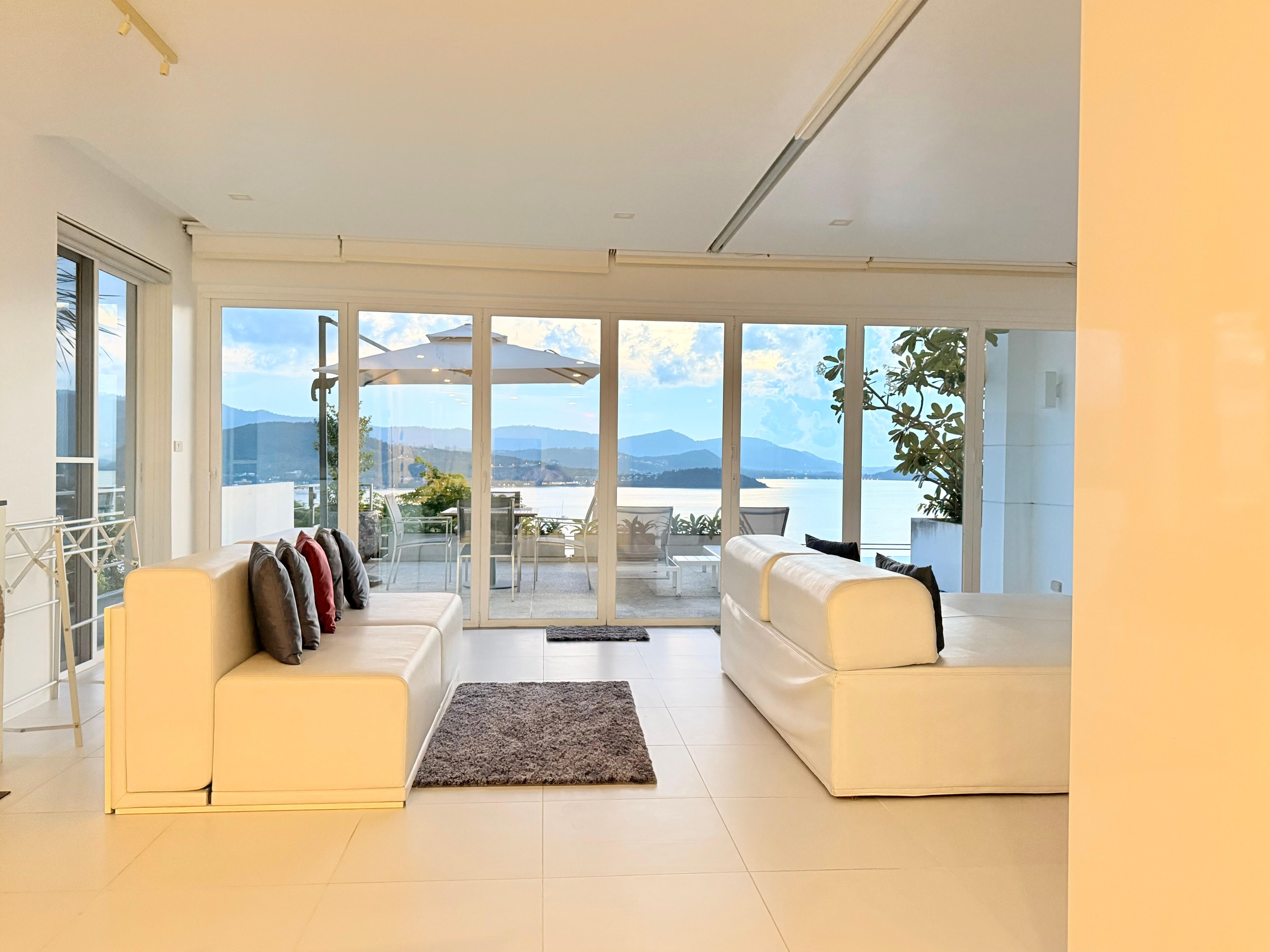 The aparment from the kitchen