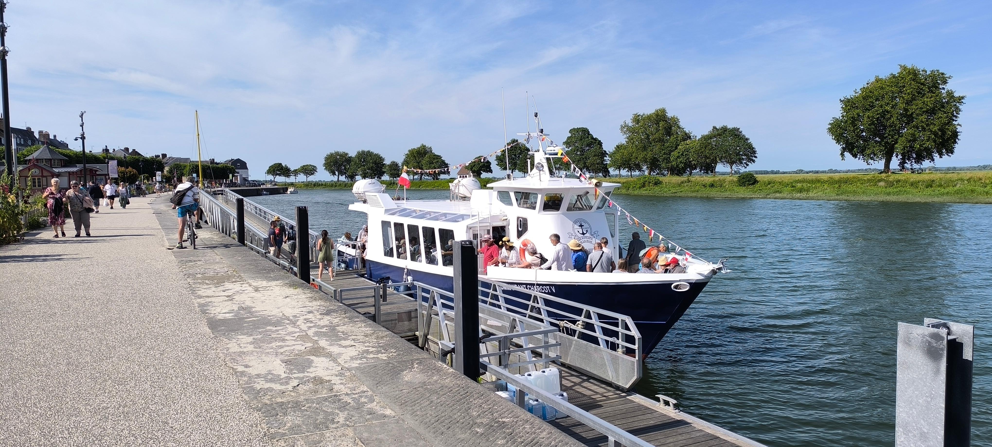 Le quai pour sortie en mer
