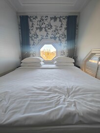 Double bed was lovely and you can sleep looking out to the Canal