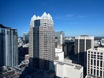 La vista desde la habitación fue en el piso 24 increíble