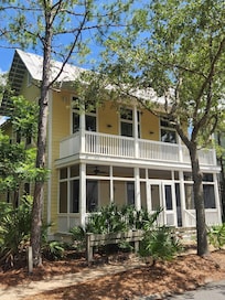 Front view of property.