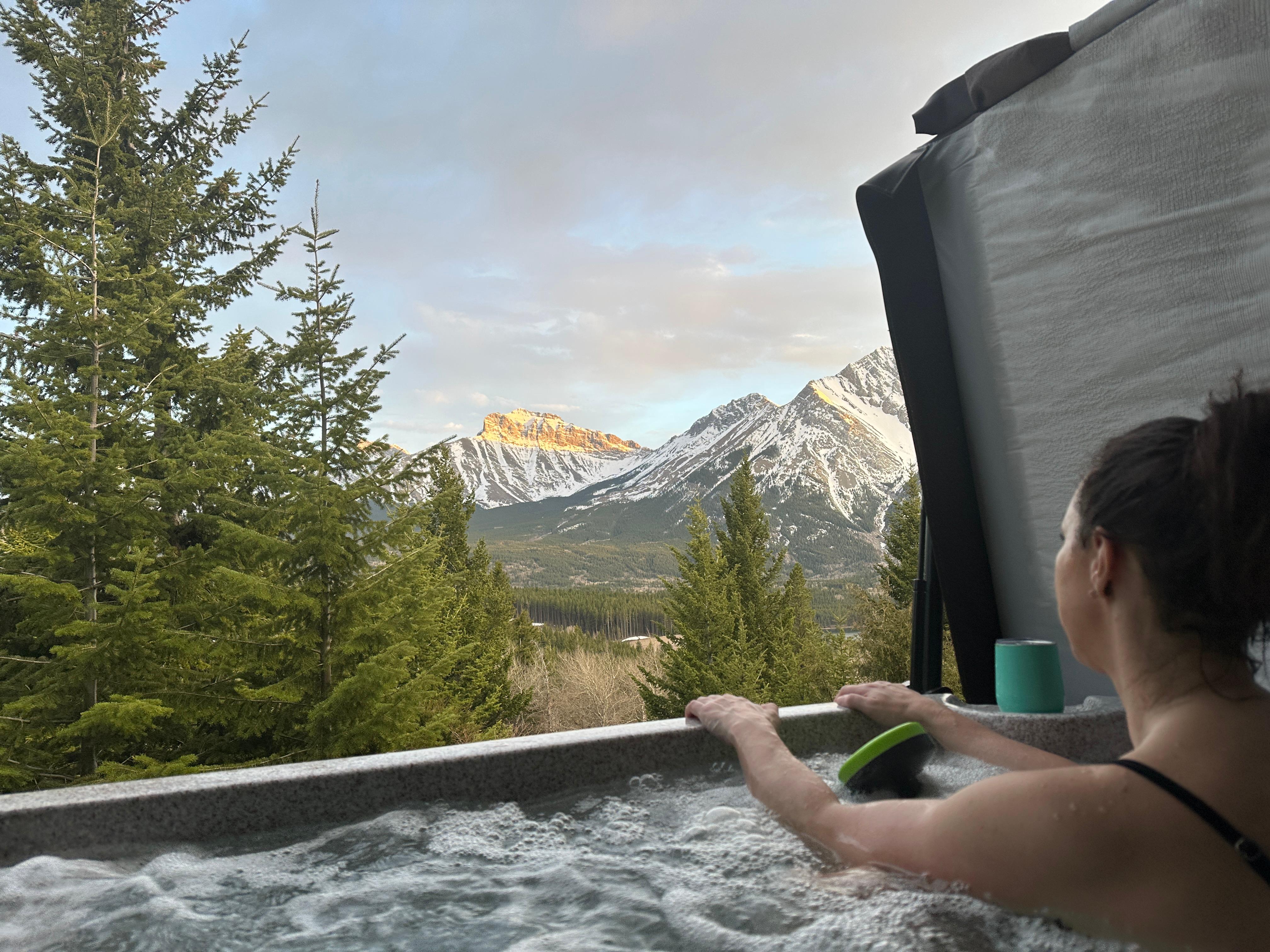 Fantastic hot tub, fantastic views