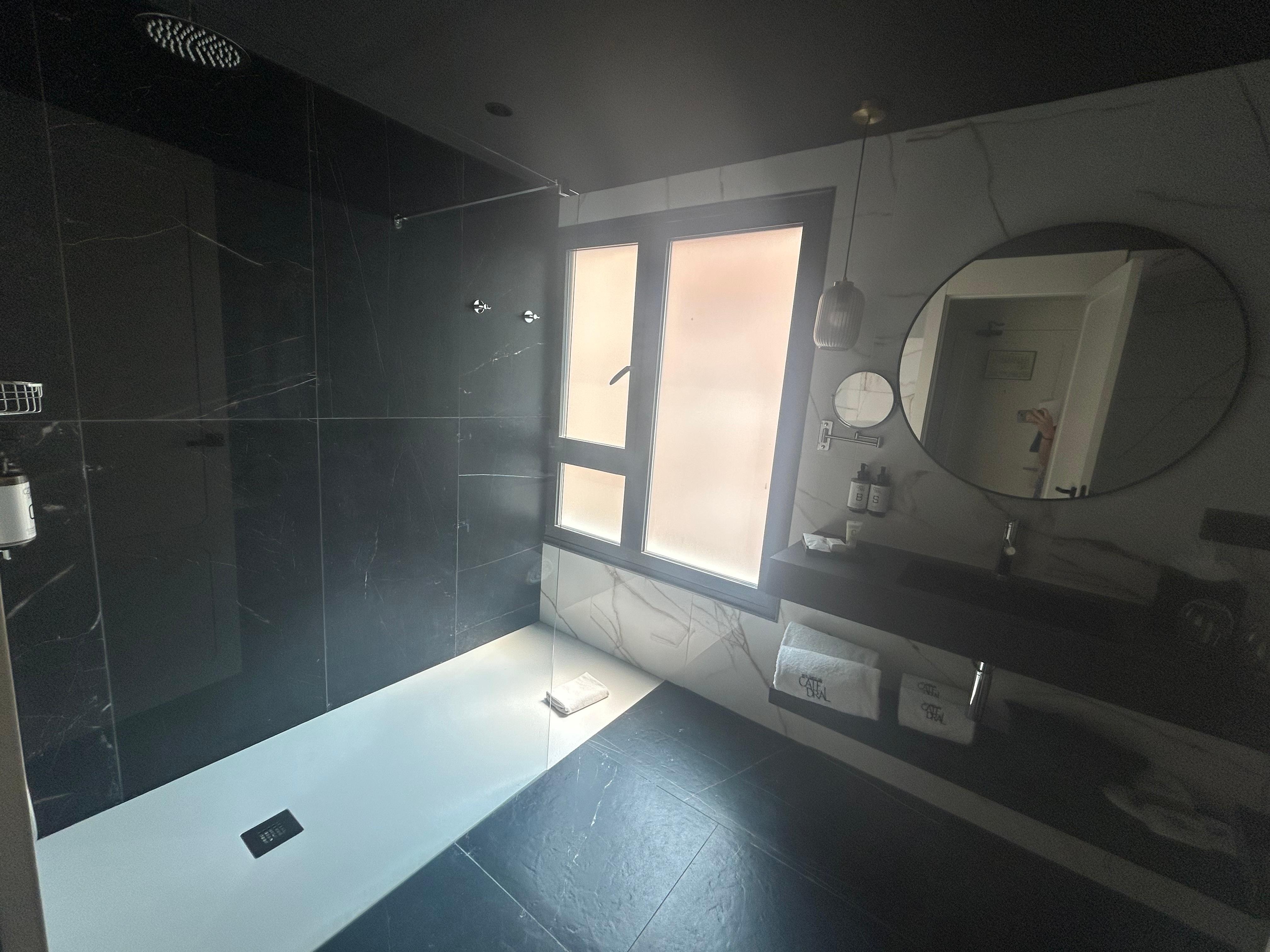 Grande salle de bain