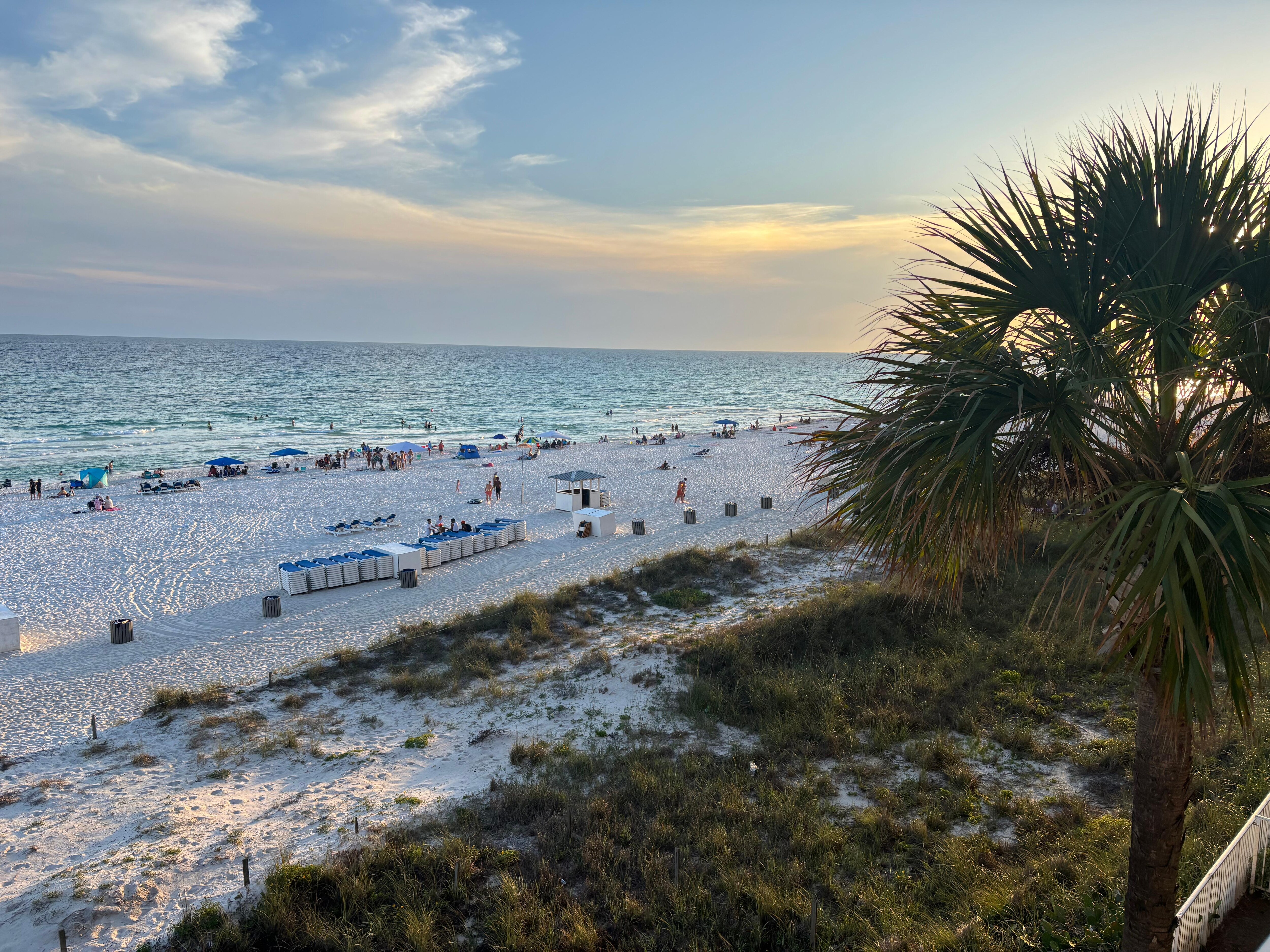 Sunset next door to Pineapple Willy’s!