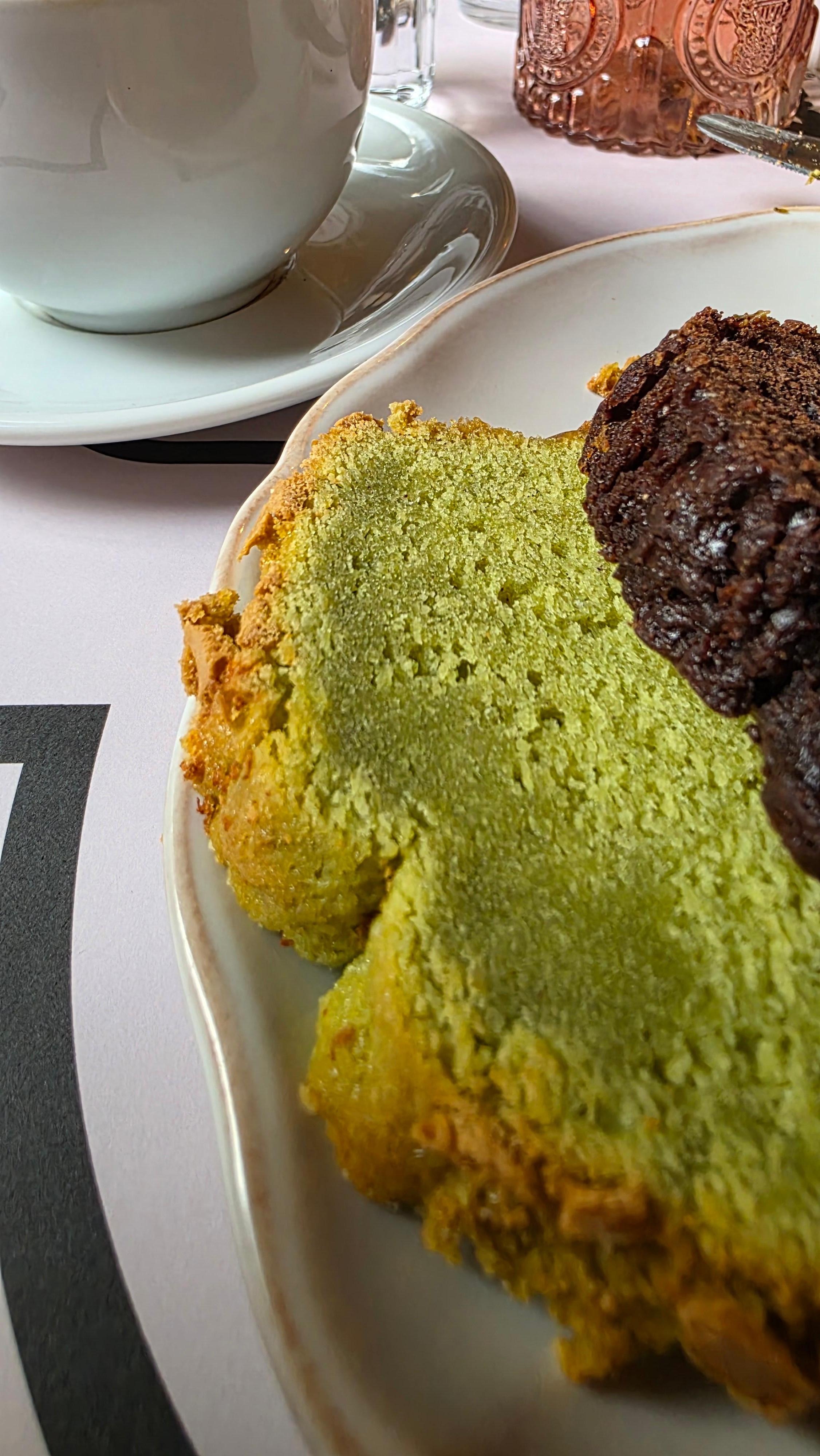 The pistachio cake was amazing 