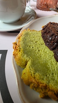 The pistachio cake was amazing