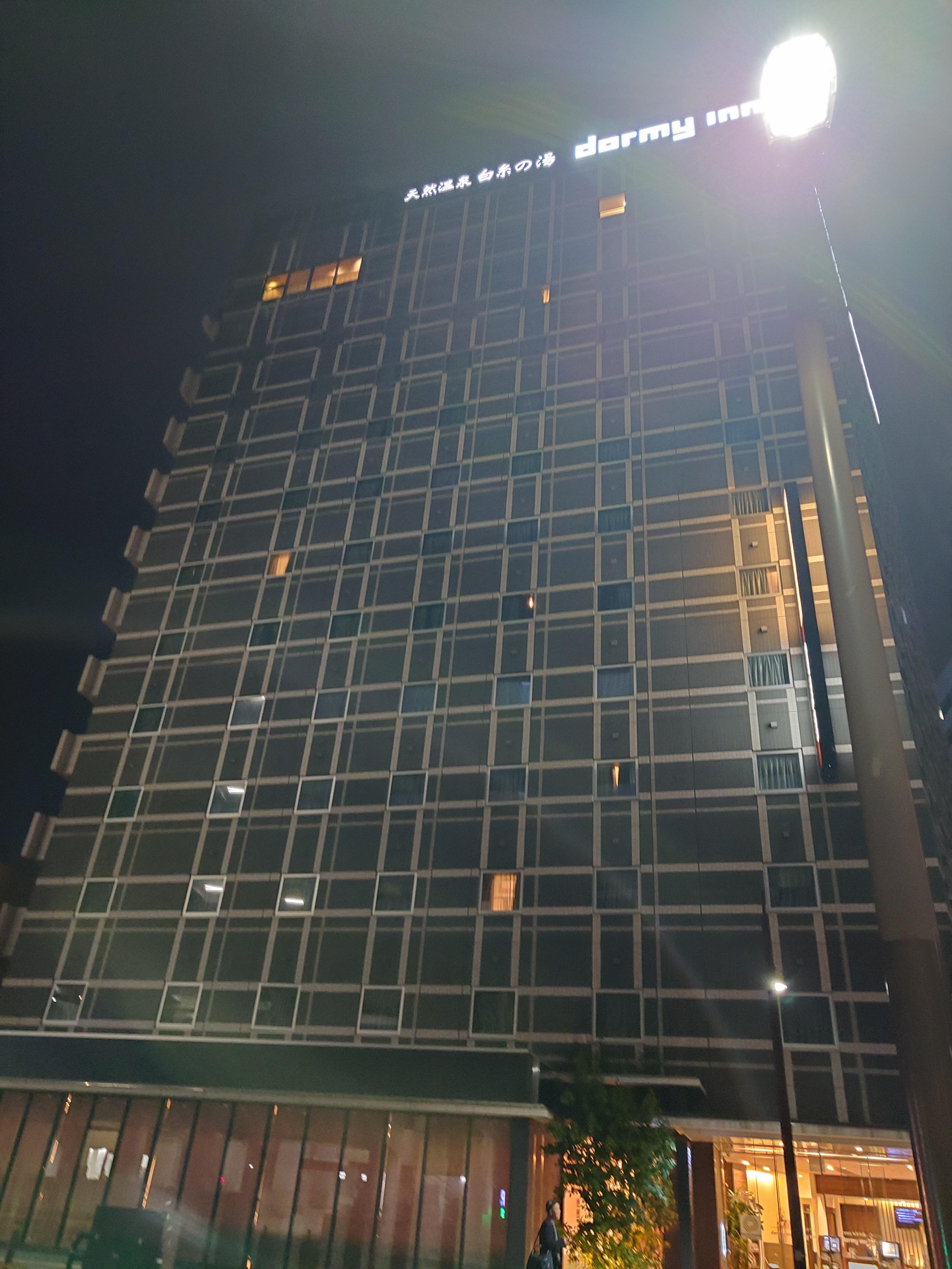 ここ！ホテルの外見！かっこいい