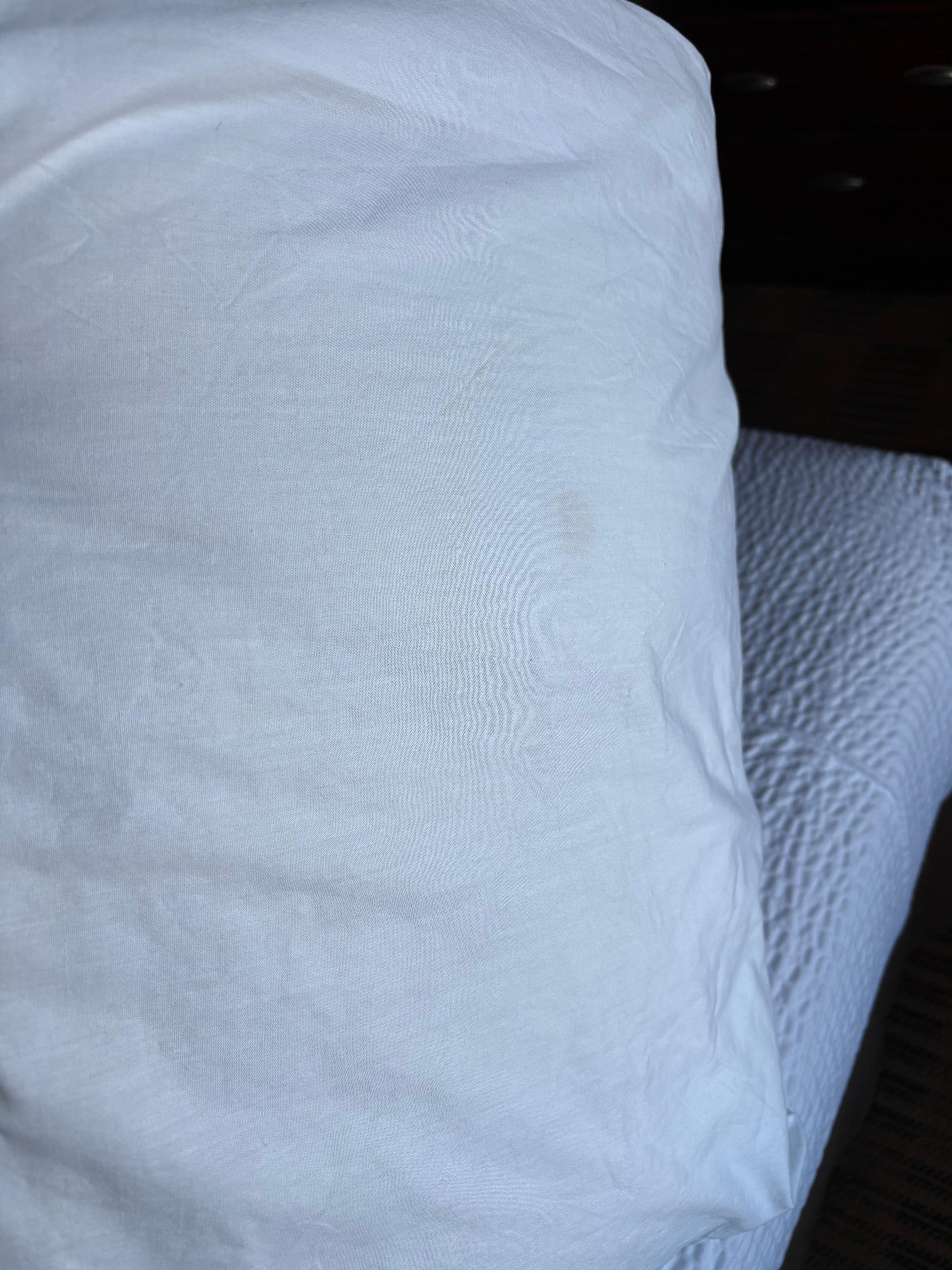 stain on pillow case 