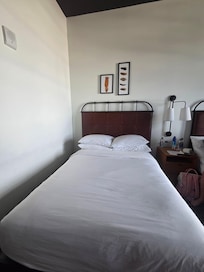 Beds-4 pillows per bed, no extra blankets in room (ask at front desk)