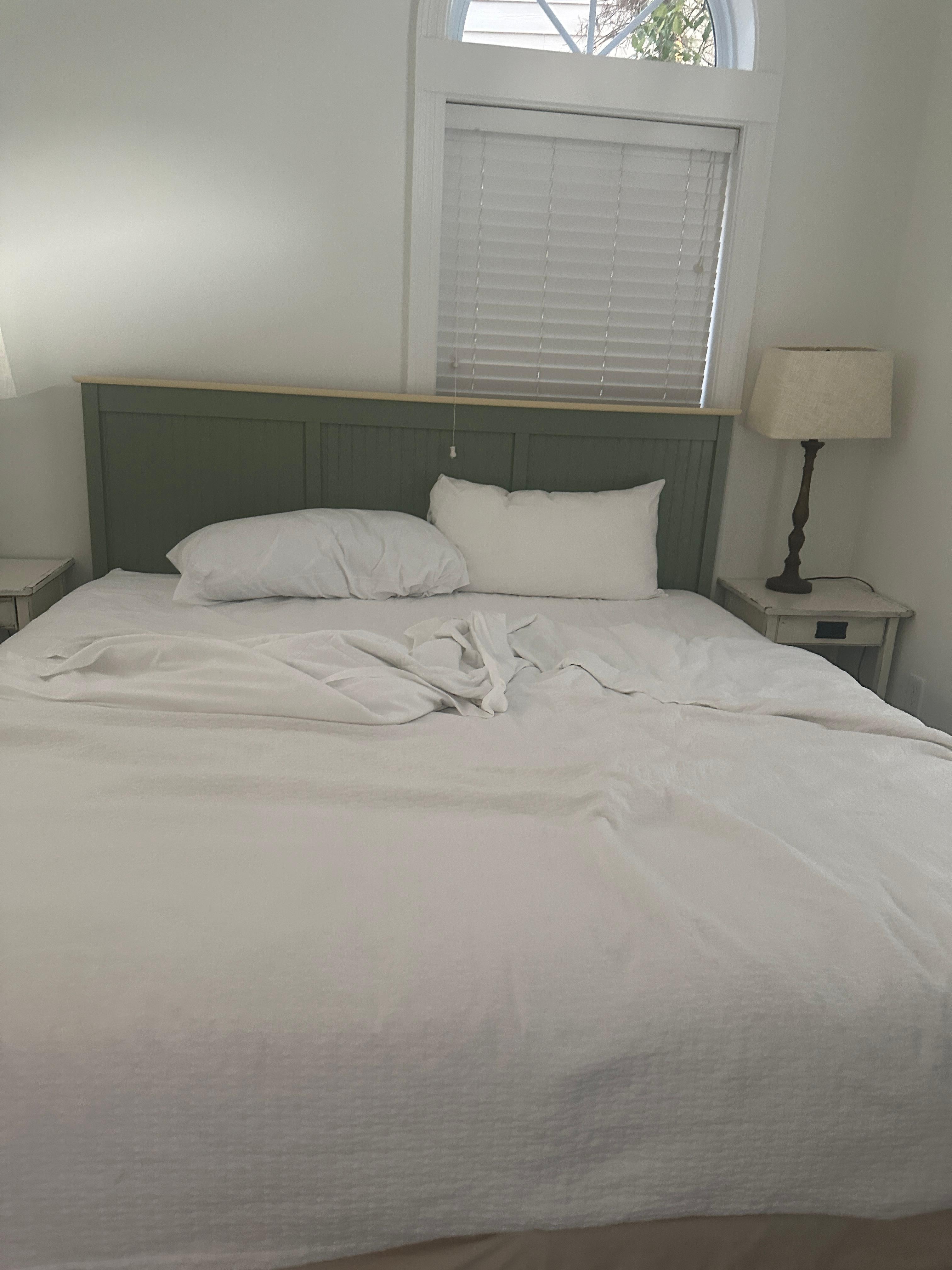 House was dirty upon arrival. 