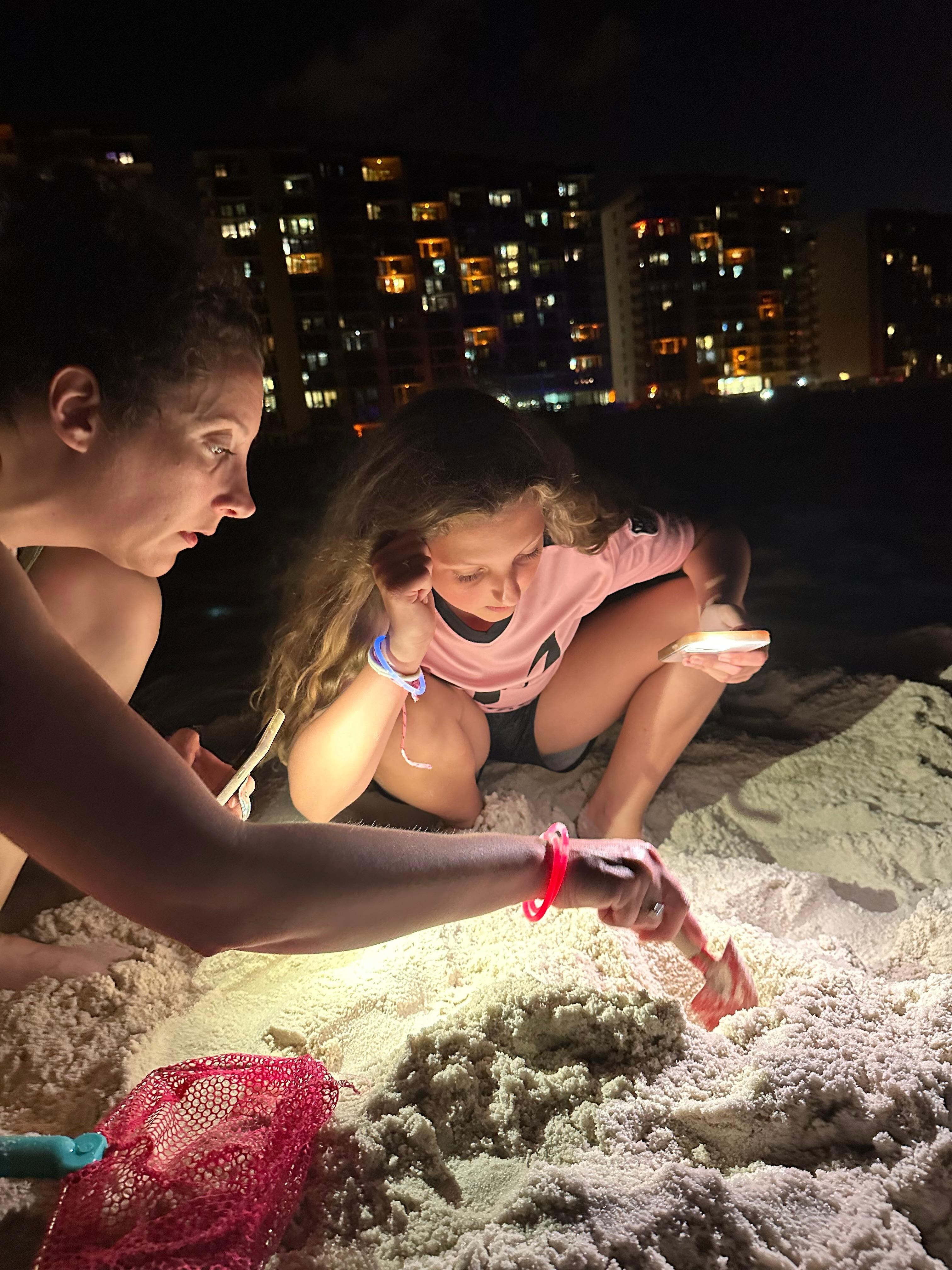 Nighttime looking for
Crabs! 