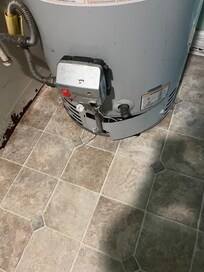 Gas hot water heater