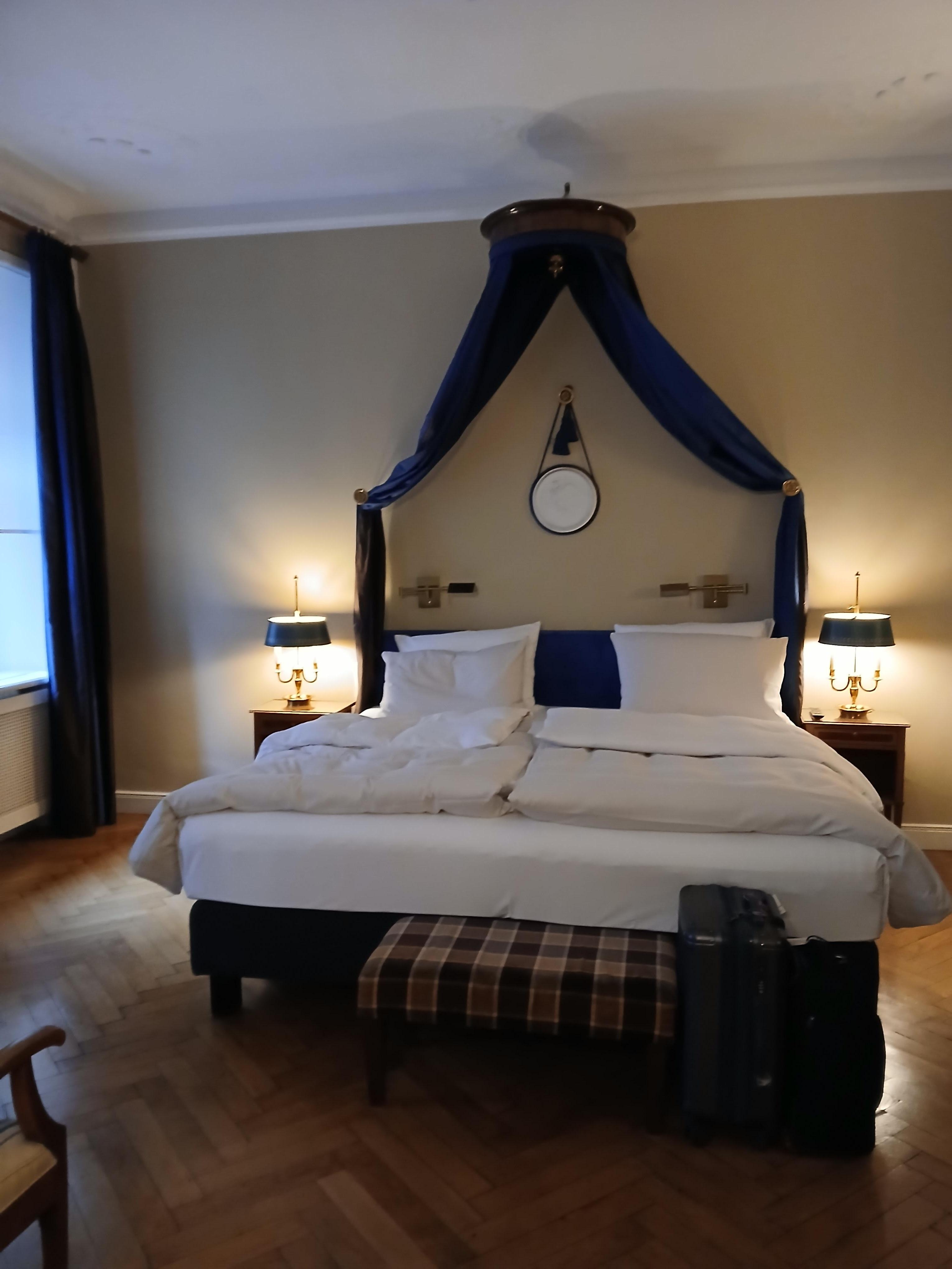 Spotless linens and comfortable.bed