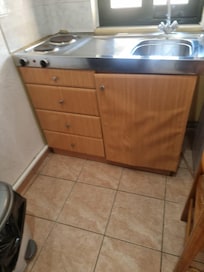 muebles viejos, y sin mantenimiento
