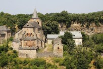 le trou de Bozouls , beau site a faire par temps estival , mais surtout pas en pleine chaleur ,