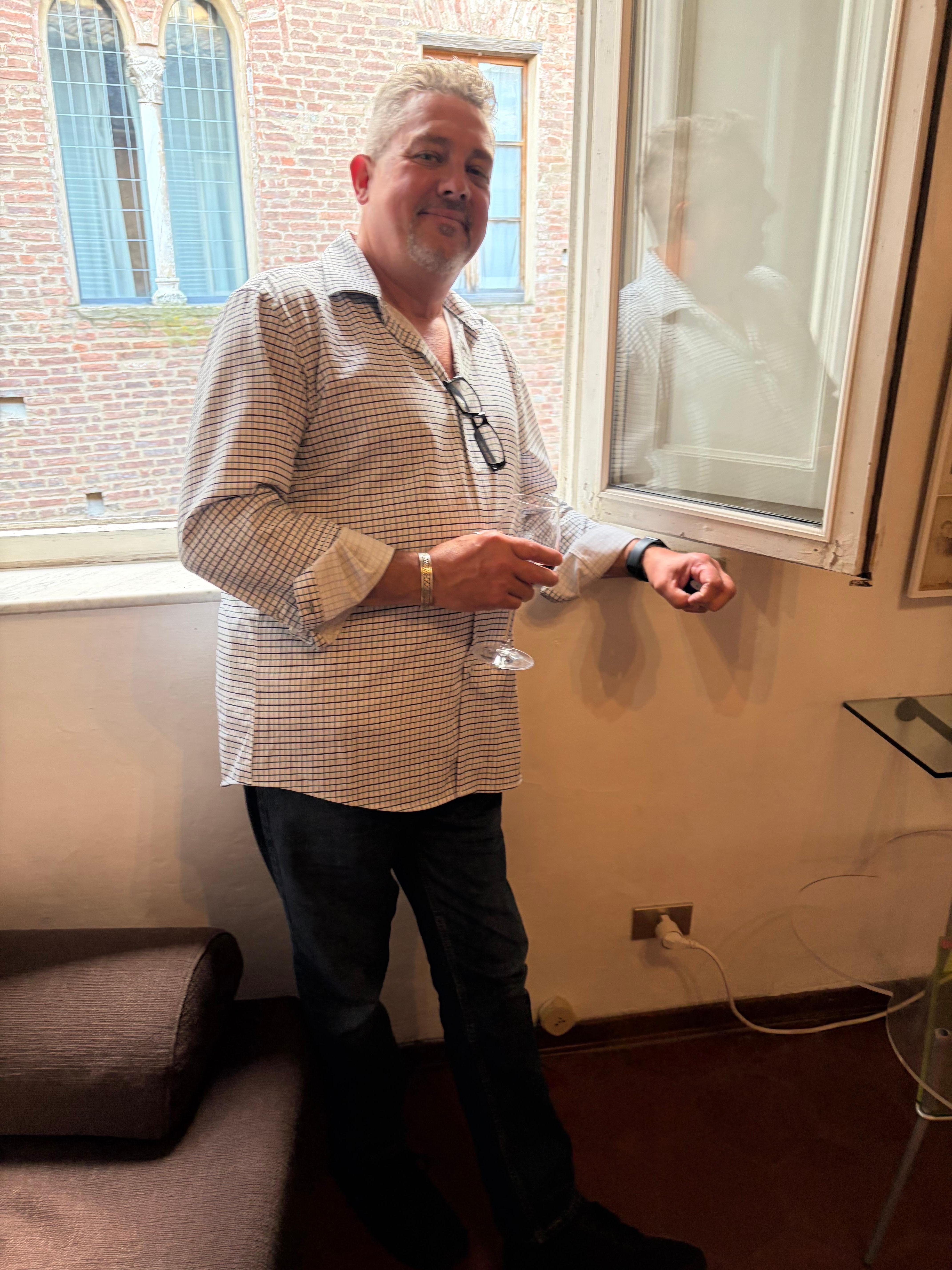 Comfortable living room and kitchenette 