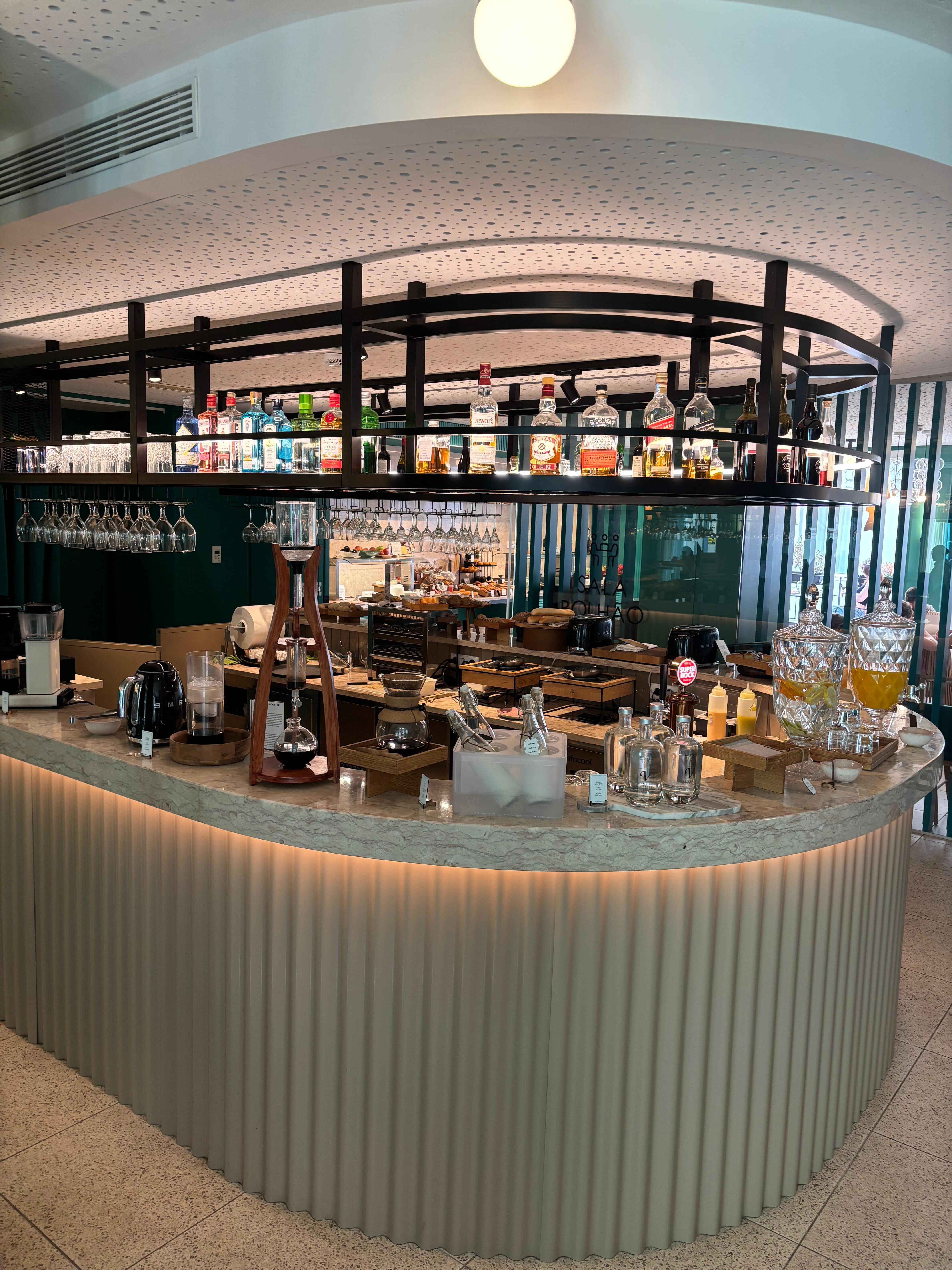 Breakfast area