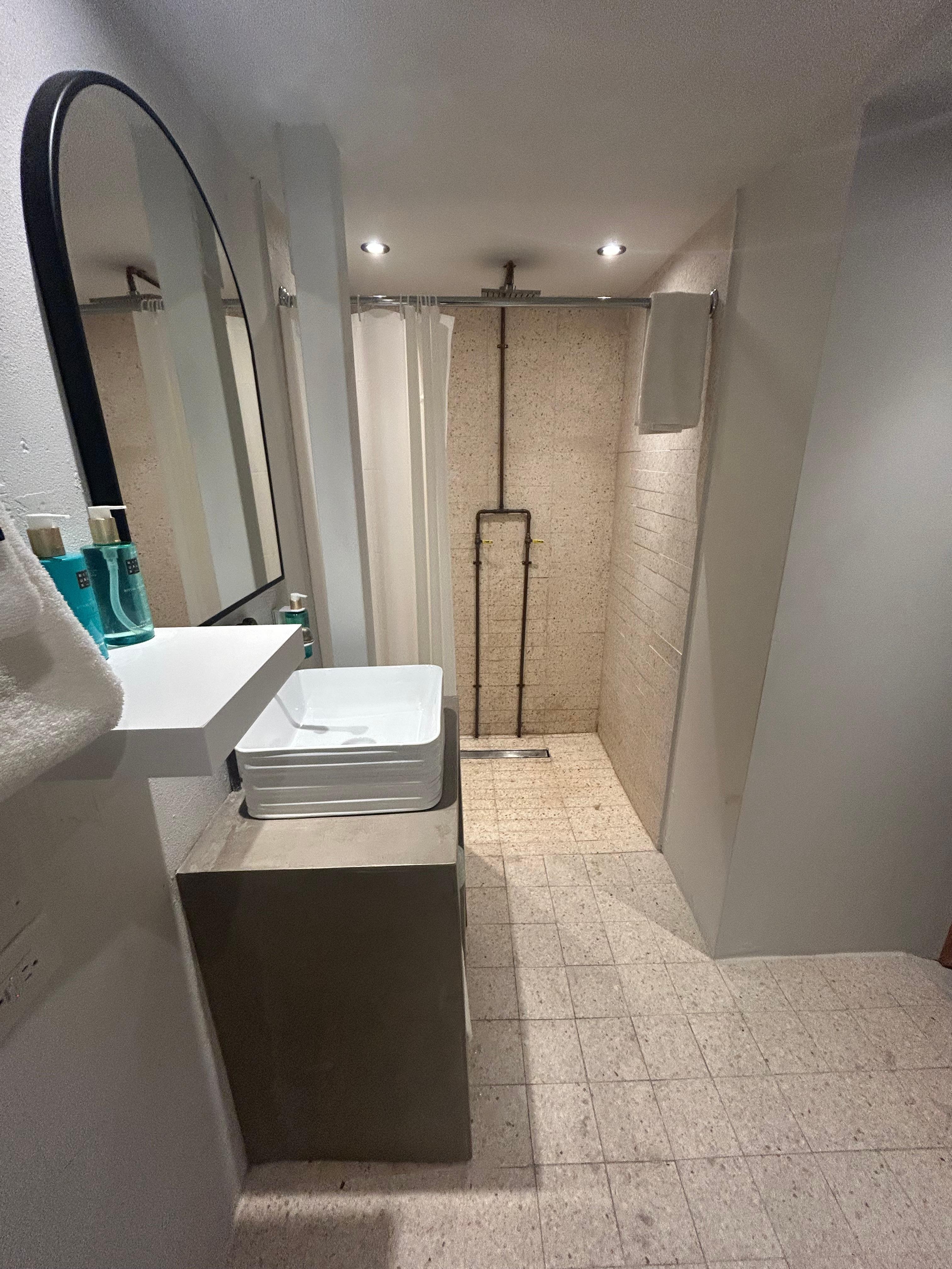 El otro lado de la ducha 