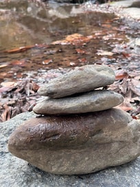 Many cairns all around the property - feels like eco-art!