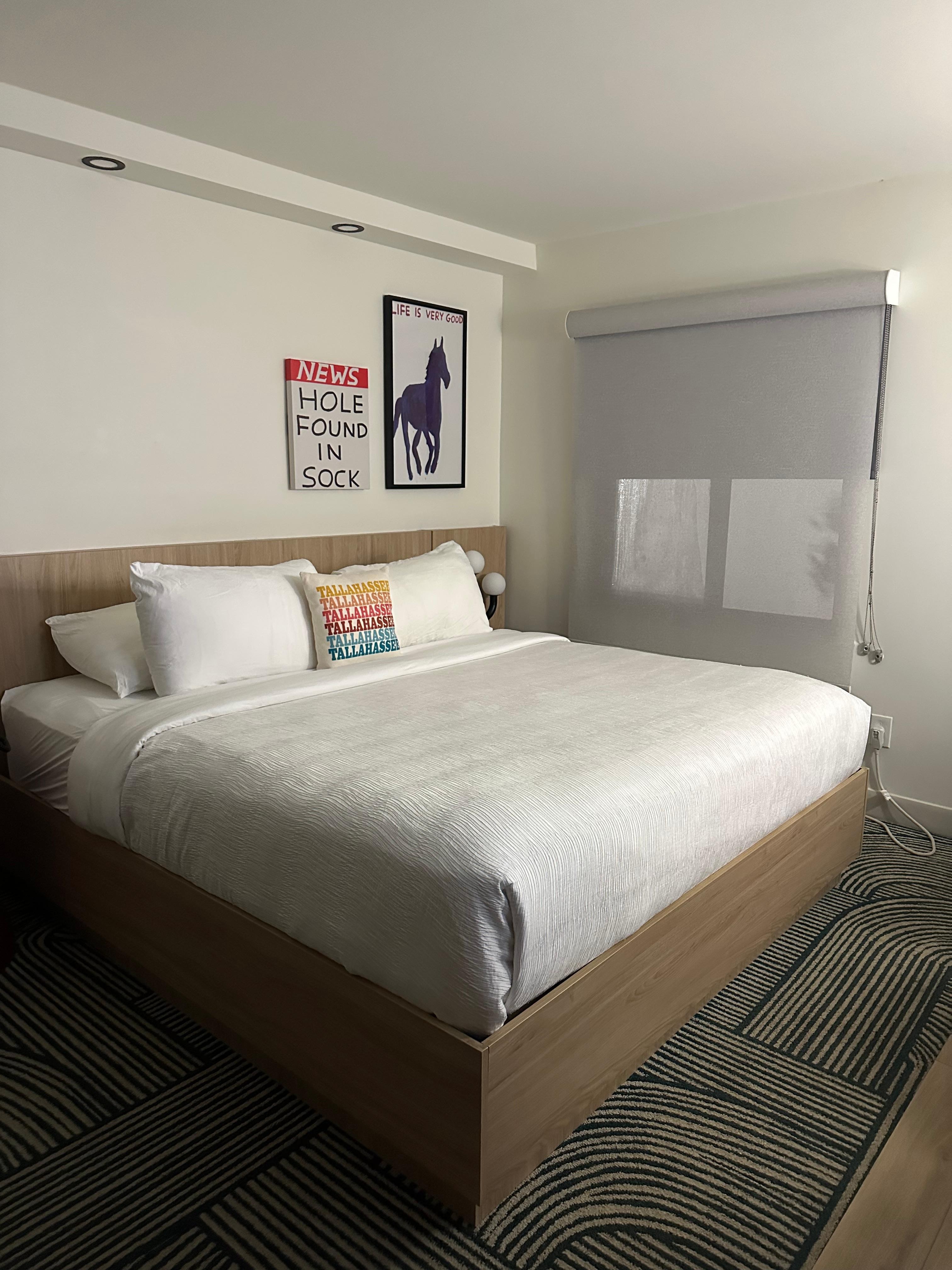 King bed room very clean 