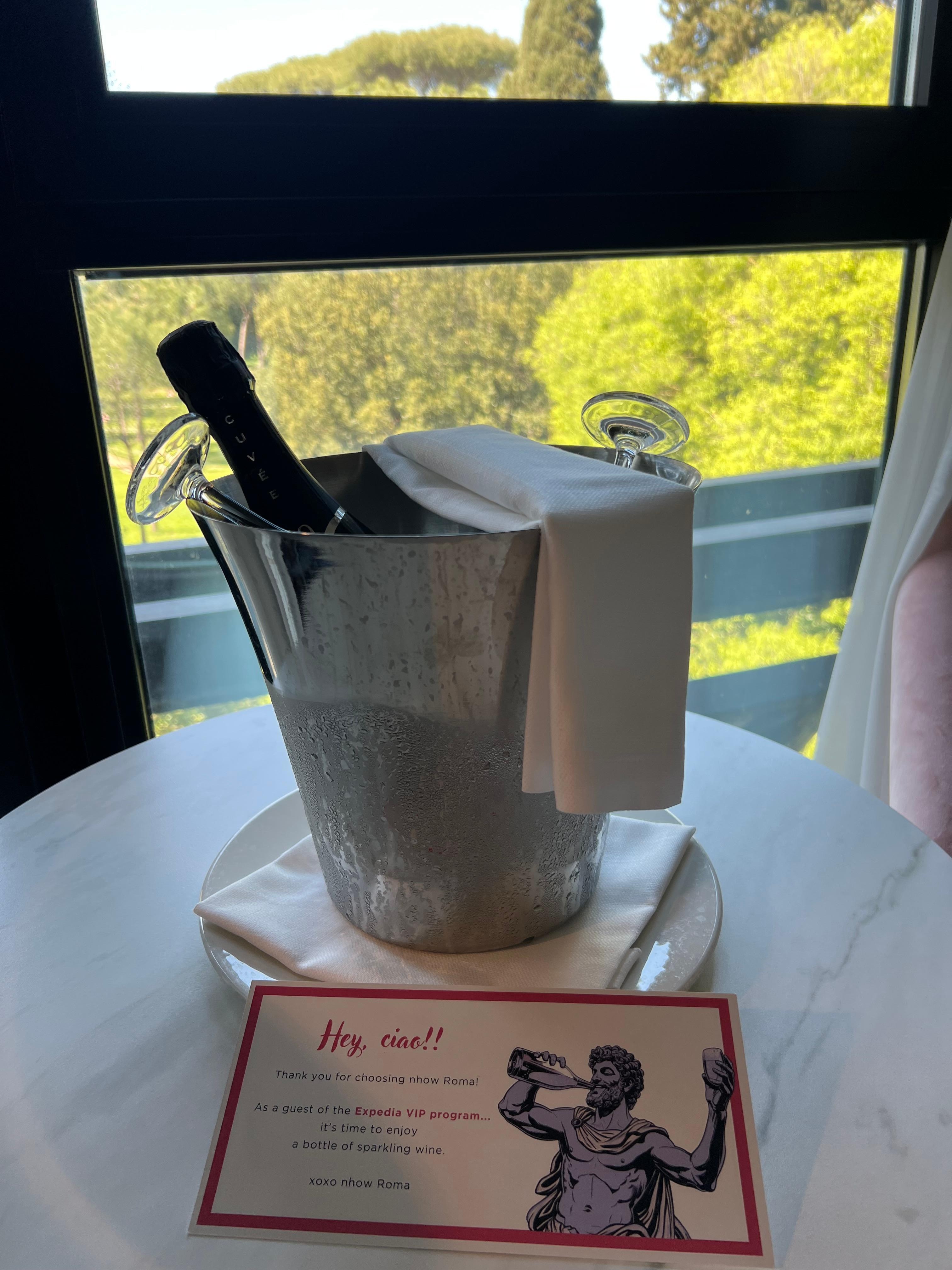 Getting to Roma! Cheers 🥂 