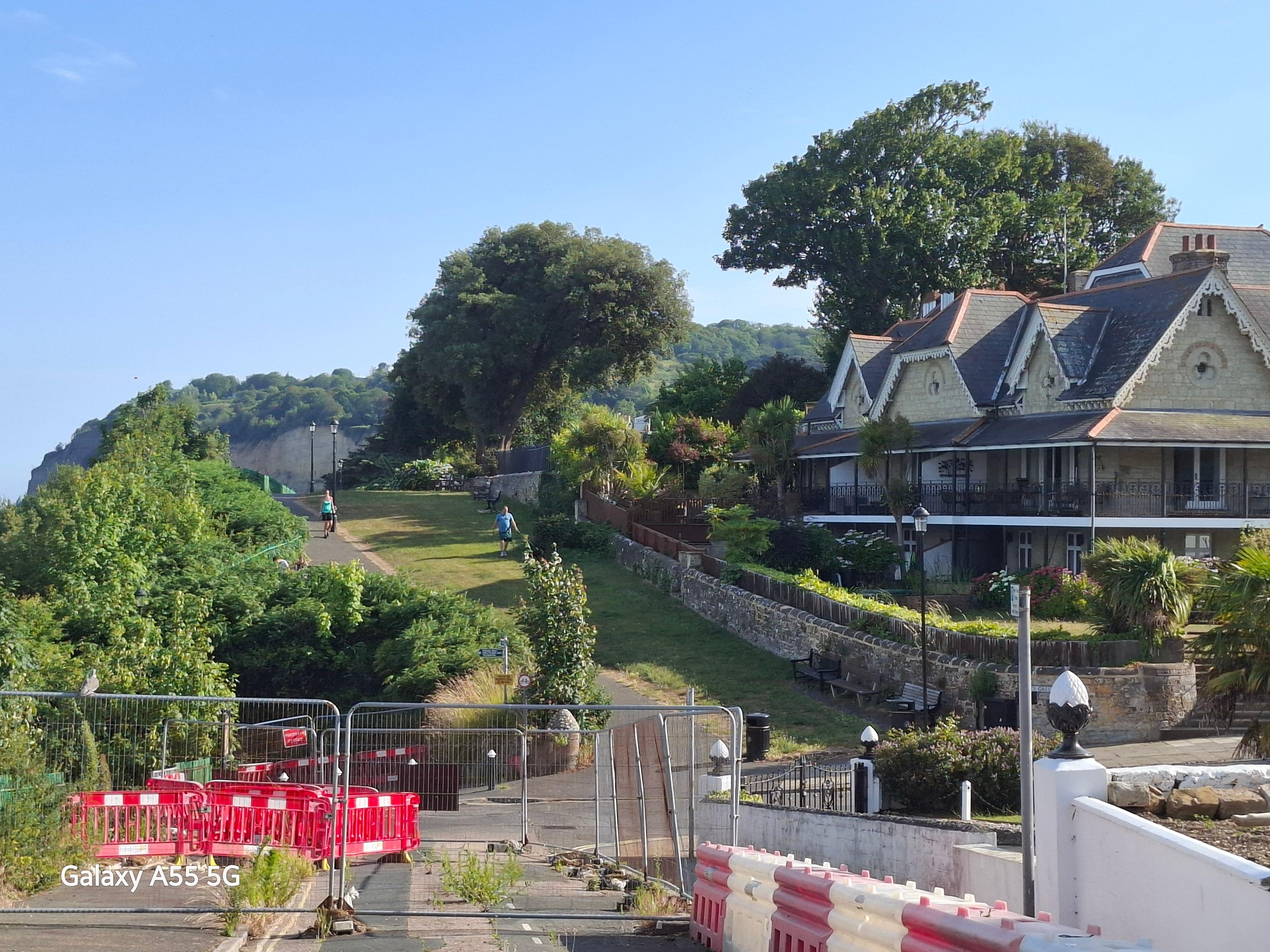 From hotel towards the chine
