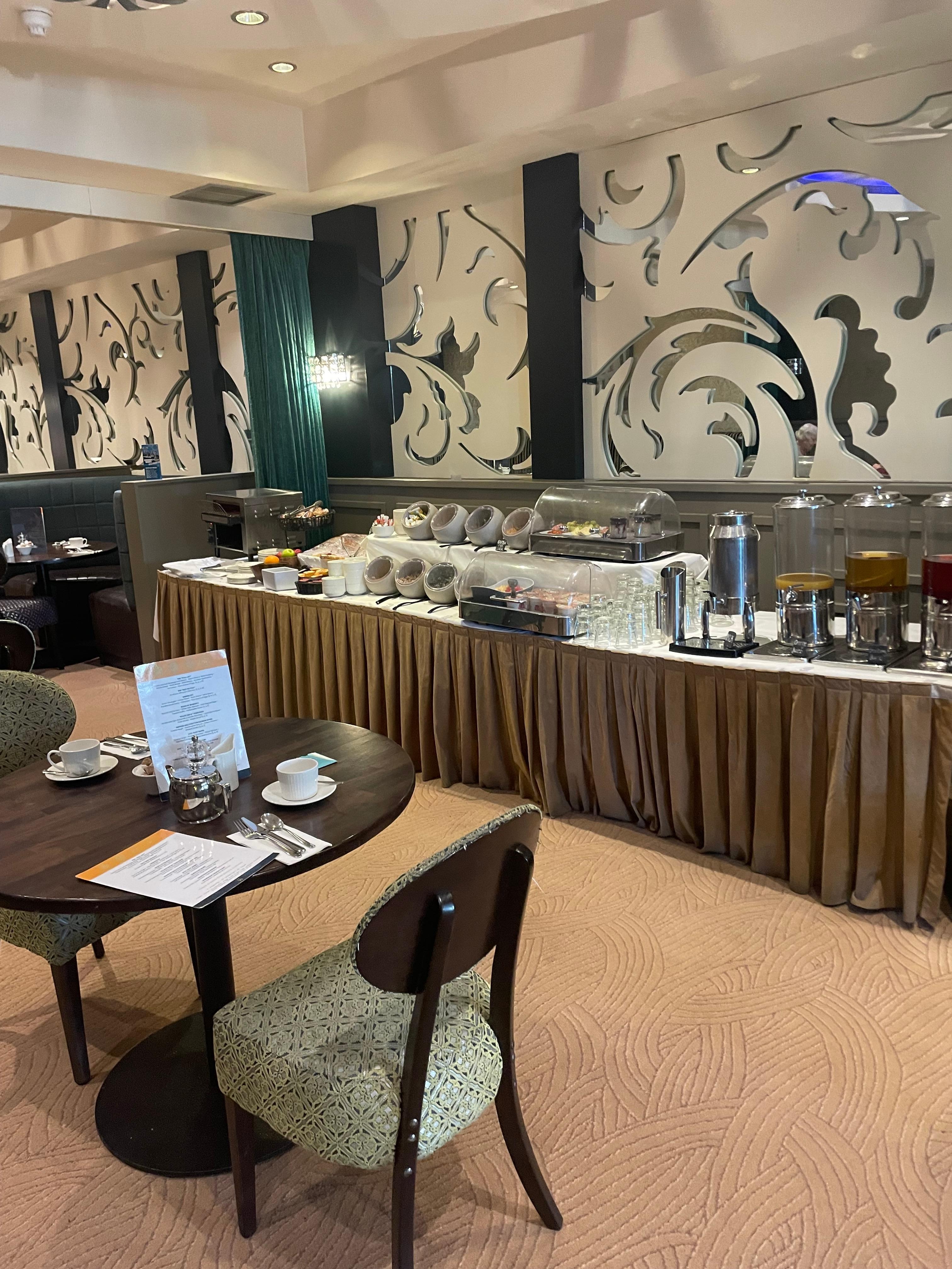 Breakfast room 
