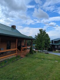 Beautiful cabin!