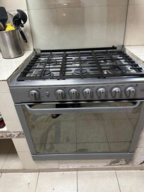 Well equipped kitchen and clean.