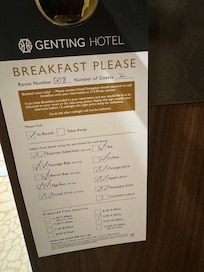 Breakfast In room service