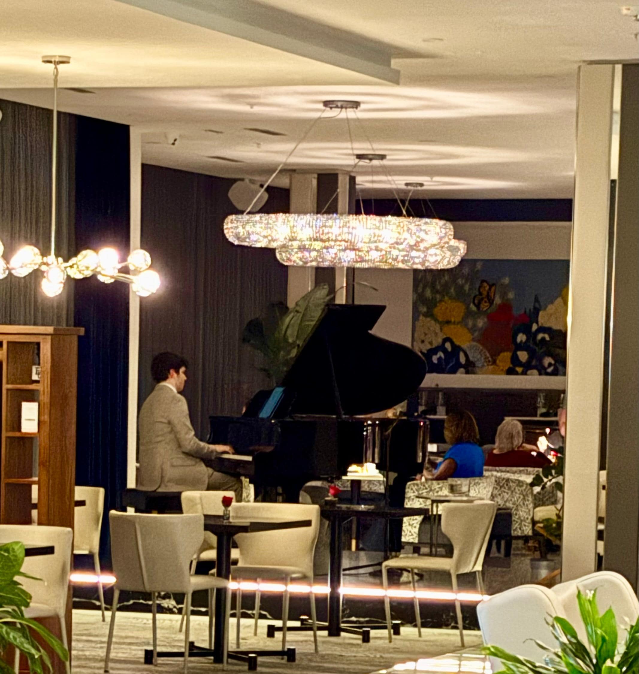 Dining room entrance 