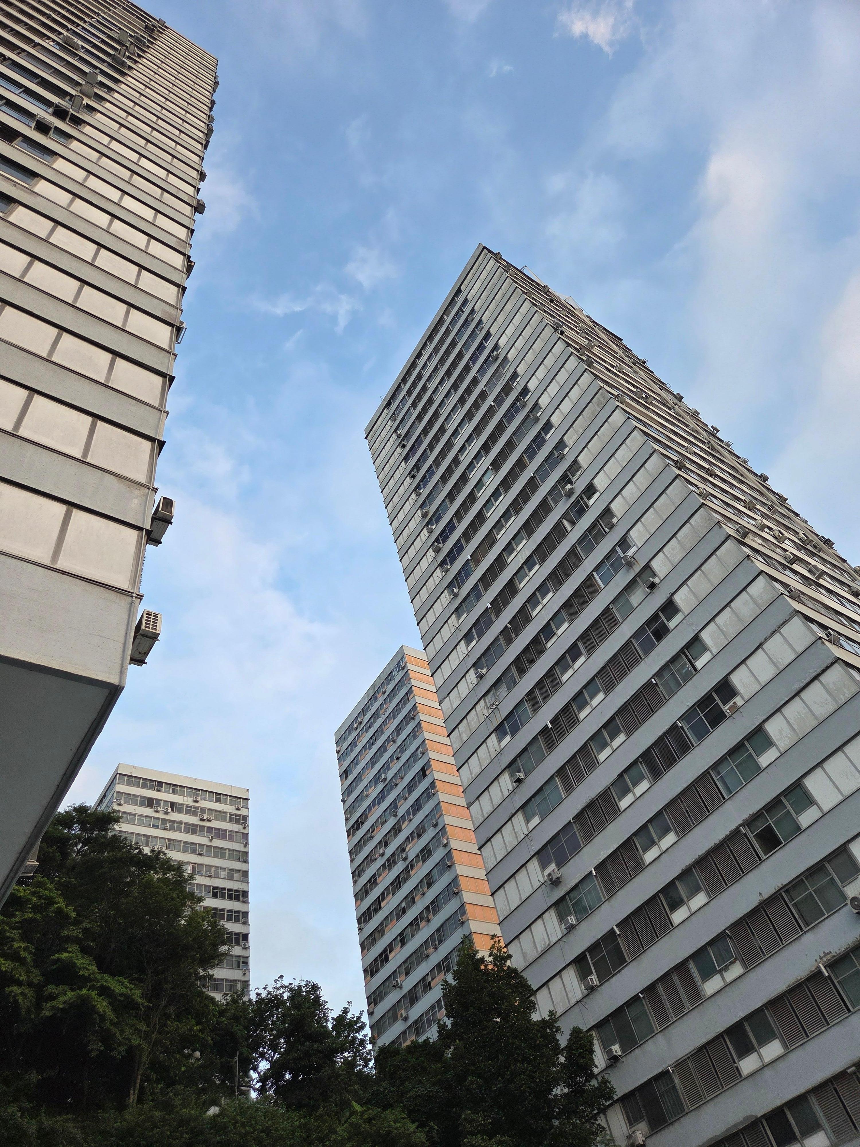 Building were built to give access of expectacular views of corcovado and sugarloaf.